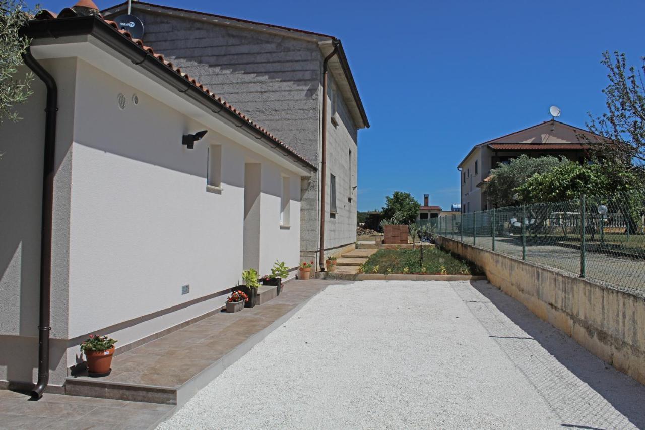 Guest House Ada Galižana Exterior foto